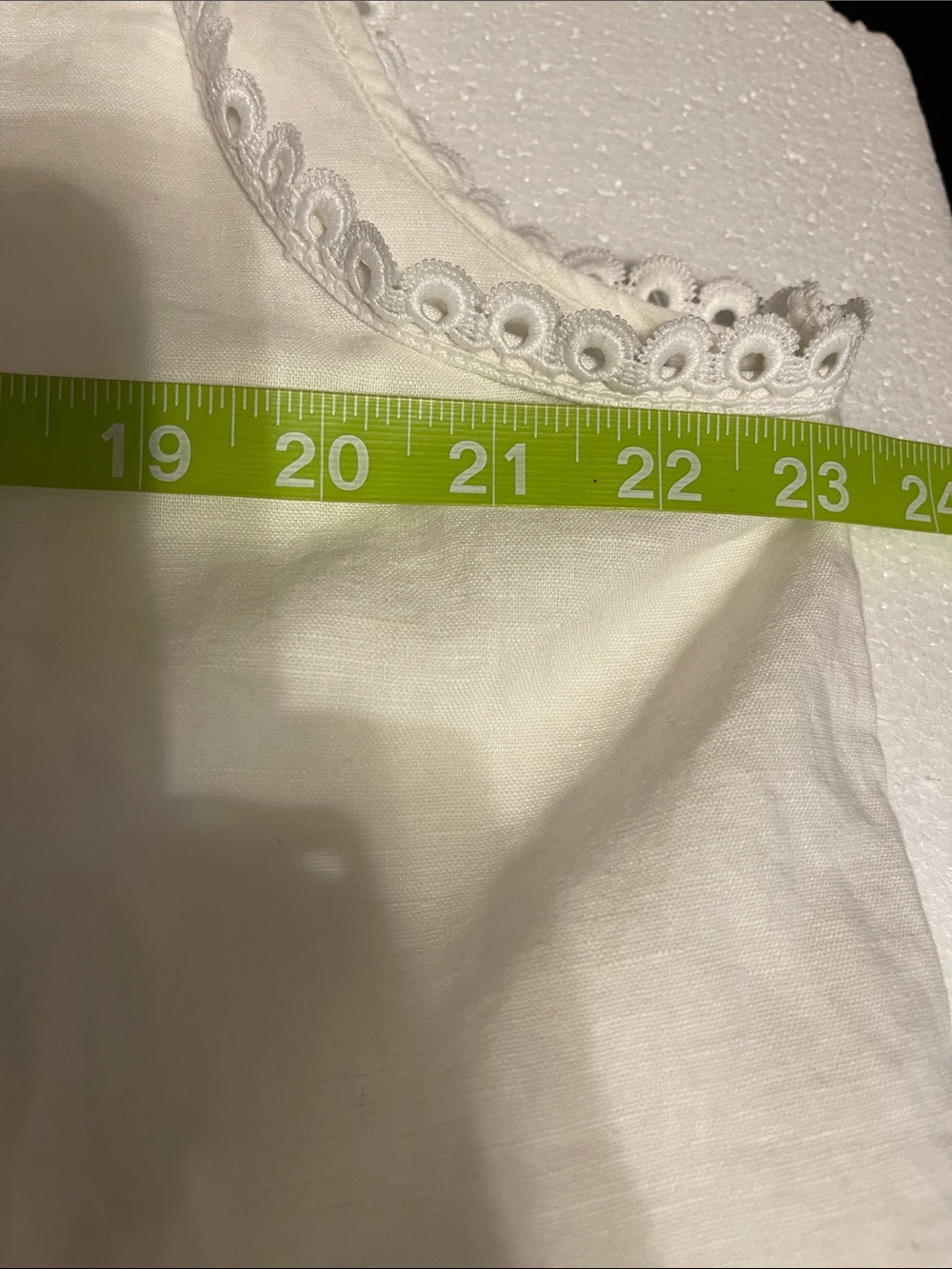 Liz Claiborne White Sleeveless Lace-Front Crochet  Top Blouse NWT Size XL 1X - Picture 10 of 11